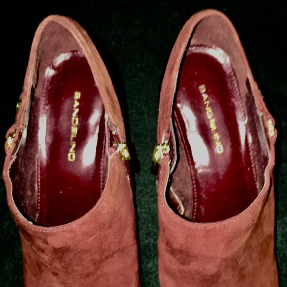 NWOT Bandolino Suede Ankle Boots - Picture 5 of 6